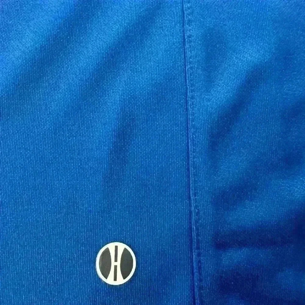 Holloway Women’s Sleeveless Golf Short. Size Large - Picture 8 of 9